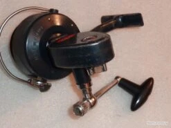 Rare Mitchell 407 Modèle Gaucher Du Célèbre 406 -Mitchell Pêche Store 00004 Rare Mitchell 407 modele gaucher du celebre 406